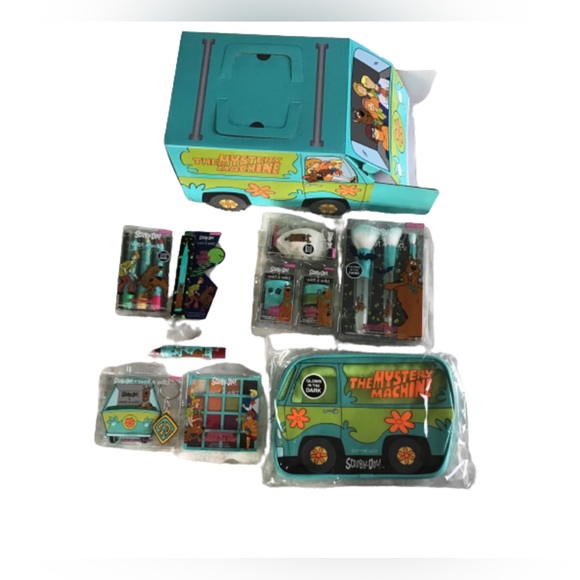 Scooby Doo Limited PR Box 15 pcs Eyeshadow Lip balm, Blush, Brushes, Eyeliner - Picture 2 of 12